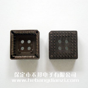 PLCC52插